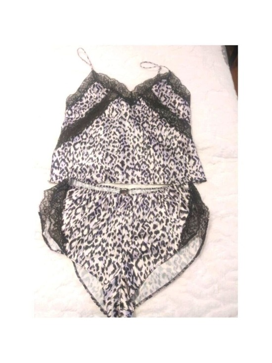 Victoria's Secret Other - Women's Victoria's Secret Cami/Short Set Size S Light Purple, White & Black